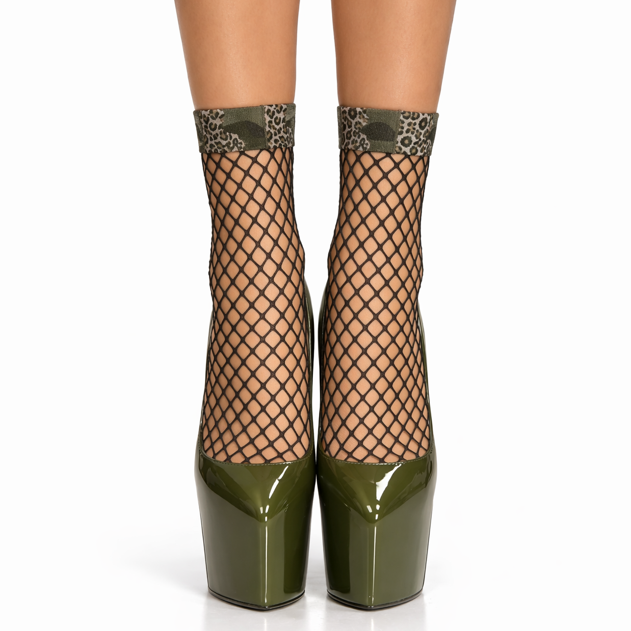 Pamela Mann Extra Large Net Camo & Leopard Print Ankle Socks
