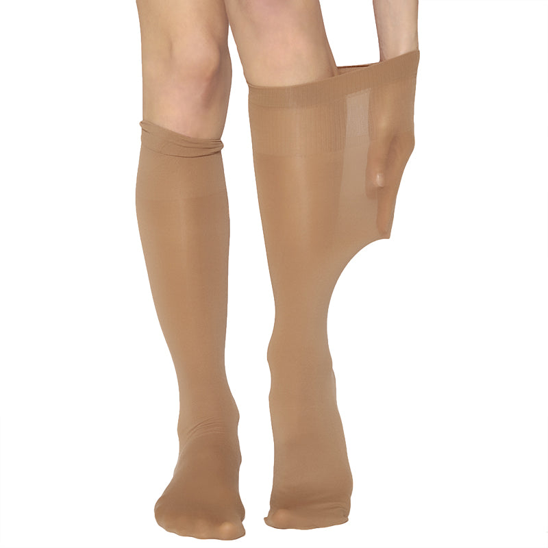 
                      
                        ANDREA BUCCI EXTRA WIDE COMFORT TOP OPAQUE KNEE HIGHS - Leggsbeautiful
                      
                    