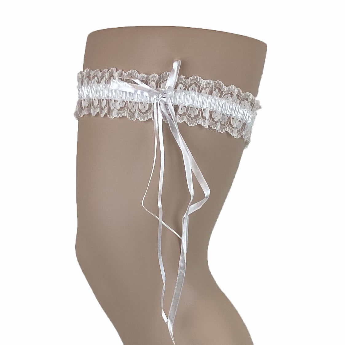 Plus Size Stretch Lace Garter With Diamante