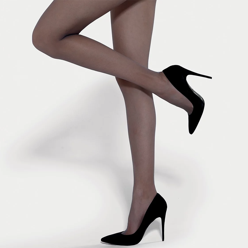 
                      
                        Gatta 30 Denier Softi-Comfi Tights With Silicone Waist
                      
                    