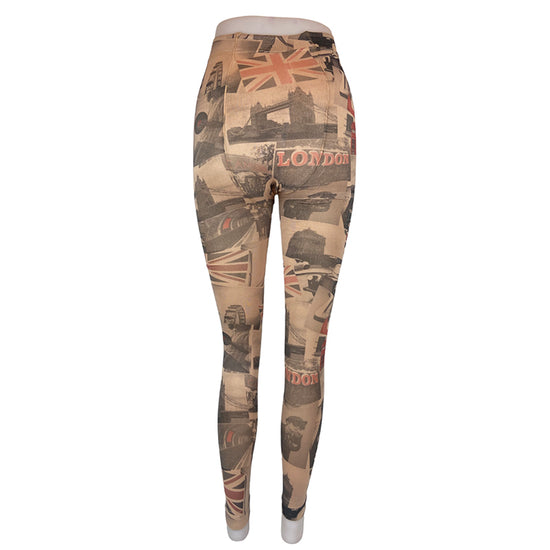 Load image into Gallery viewer, Footless Fleece Lined Tights With London Print
