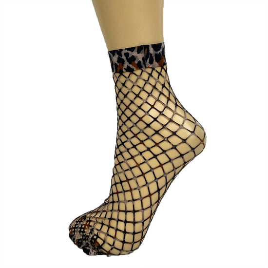 Pamela Mann Extra Large Net Leopard Print Ankle Socks