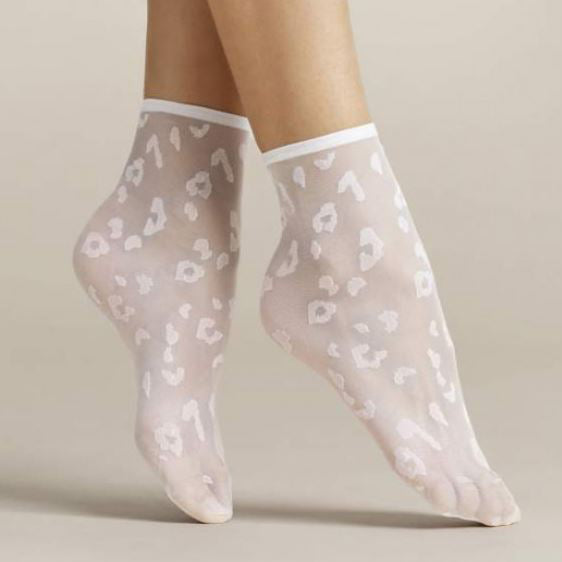 Fiore Doria Sheer Leopard Nylon Ankle Socks - Leggsbeautiful